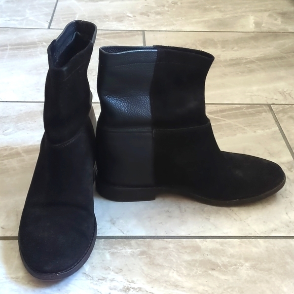 Vince Grayson Suede and Leather Black Boots - Picture 2 of 9